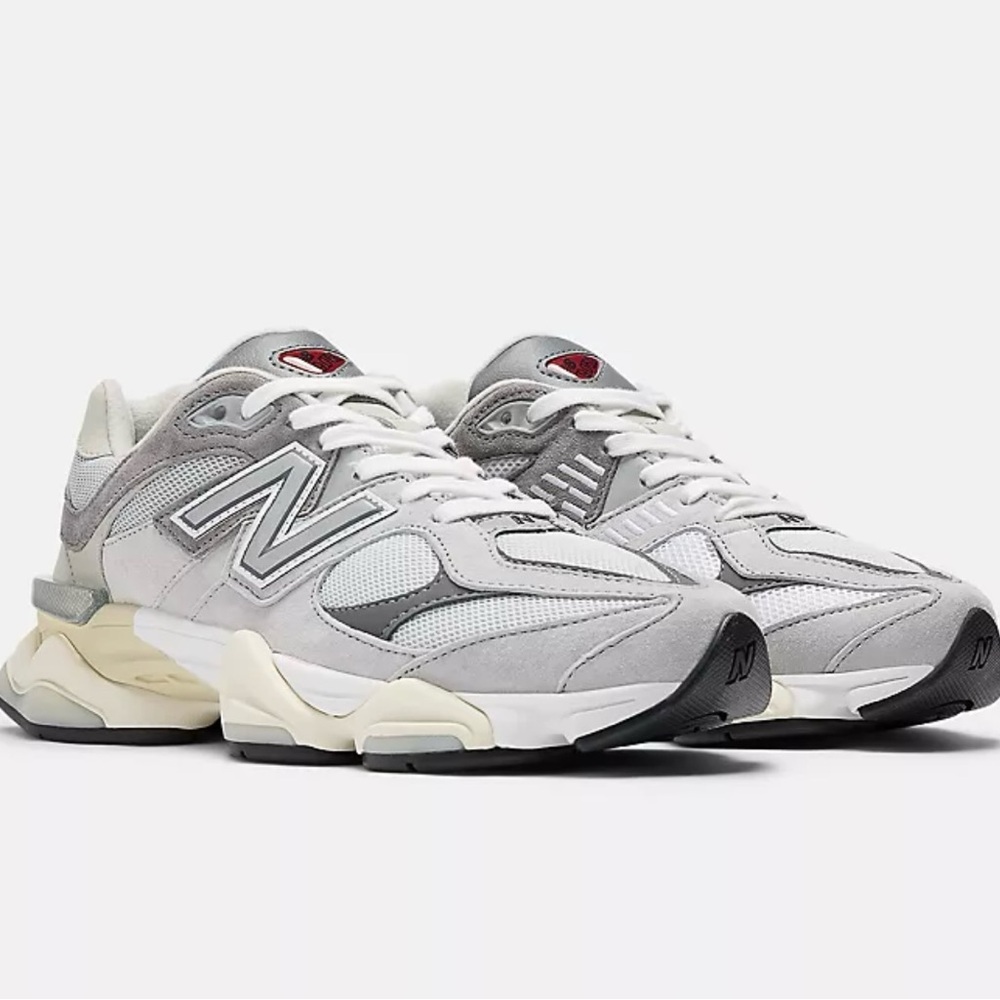 NEW* New Balance 9060 with box, 7.5 grey color